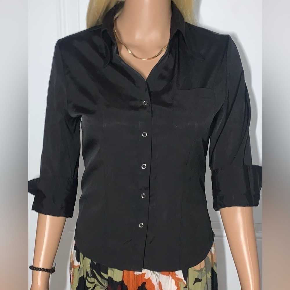 MKM Designs Vintage Black snap up 1/4 sleeve collared shirt Women’s Medium